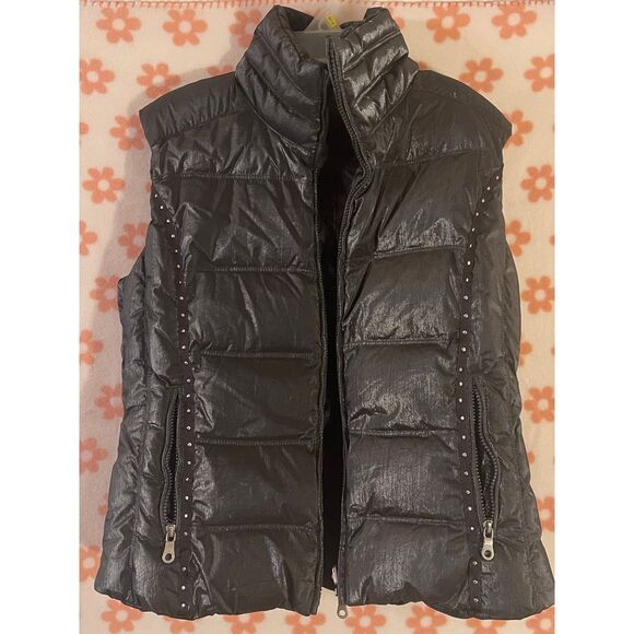 A Diamond In The Snow Jackets & Blazers - Stylish Reversible Black Puffer Vest with Studded Details Warm‎ Winter Outerwear